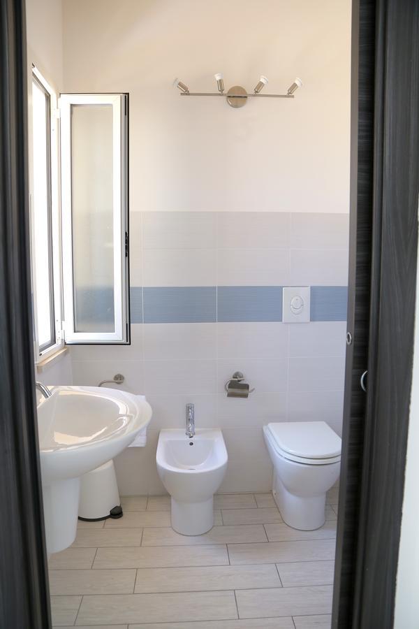 Rooms La Perla Del Mare 玛格丽塔萨沃亚 外观 照片